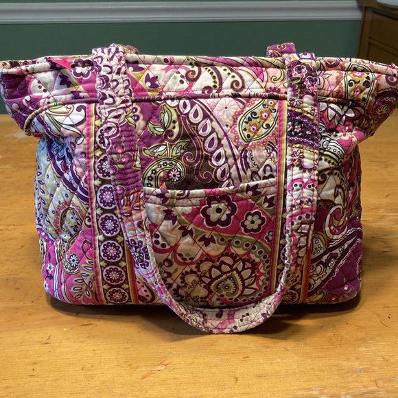 Vera Bradley Handbags - 🎉HP🎉Vera Bradley Very Berry Paisley Pink Small Tote